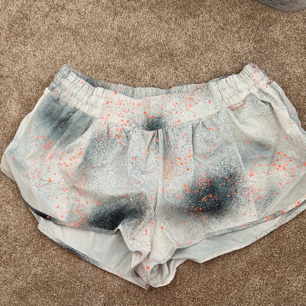 lululemon 2.5” Hotty Hot reflective shorts